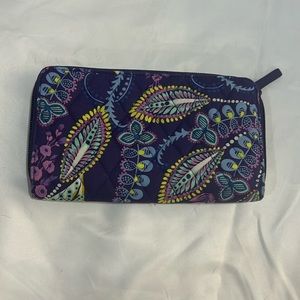 Vera Bradley RFID Georgia Wallet in Purple Paisley